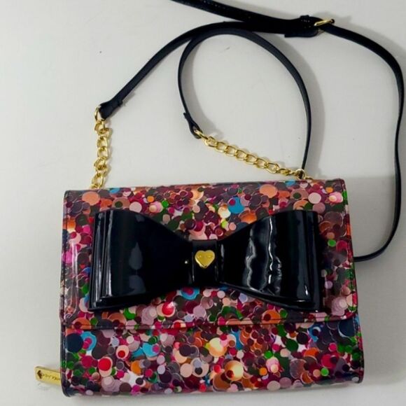 BETSY JOHNSON Bag Crossbody Xodanie Rainbow Patent Leather Bow Multicolor - Picture 10 of 10